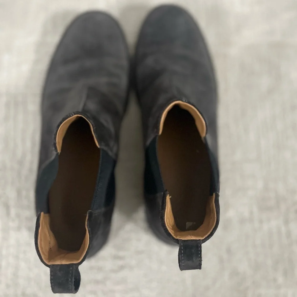 Vince Sawyer Suede Chelsea Boots